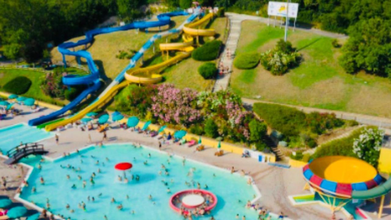 Villa Poggio Ulivo Pool-Apartments 리볼리 베로네세 외부 사진