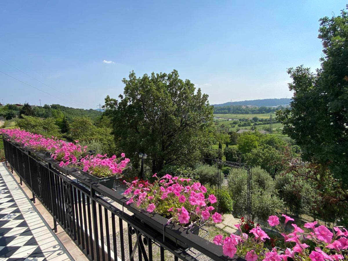 Villa Poggio Ulivo Pool-Apartments 리볼리 베로네세 외부 사진