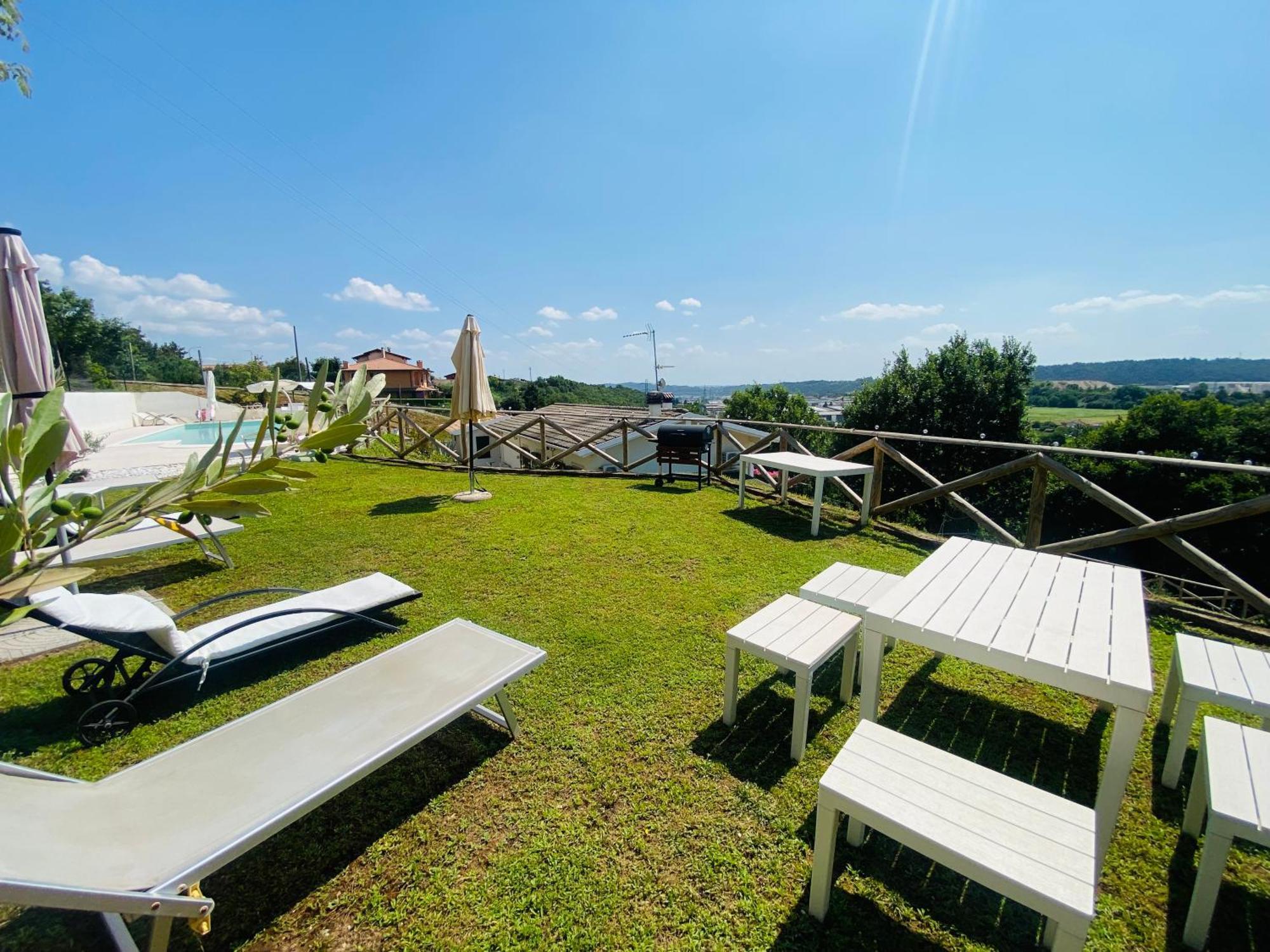 Villa Poggio Ulivo Pool-Apartments 리볼리 베로네세 외부 사진