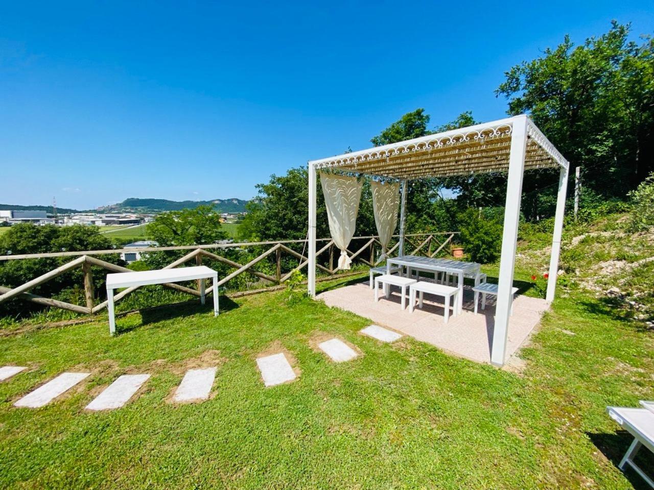 Villa Poggio Ulivo Pool-Apartments 리볼리 베로네세 외부 사진