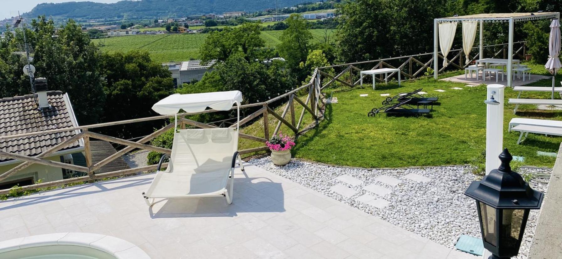 Villa Poggio Ulivo Pool-Apartments 리볼리 베로네세 외부 사진